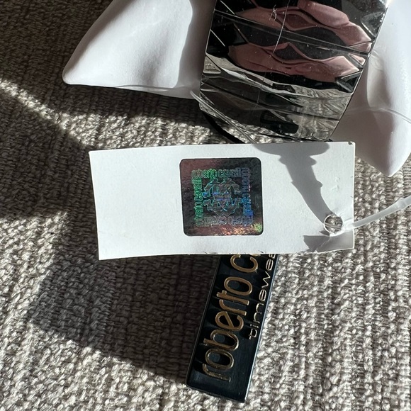 New $440 Roberto Cavalli Women's Multiface Swarovski Crystal Analog Watch - Picture 3 of 5